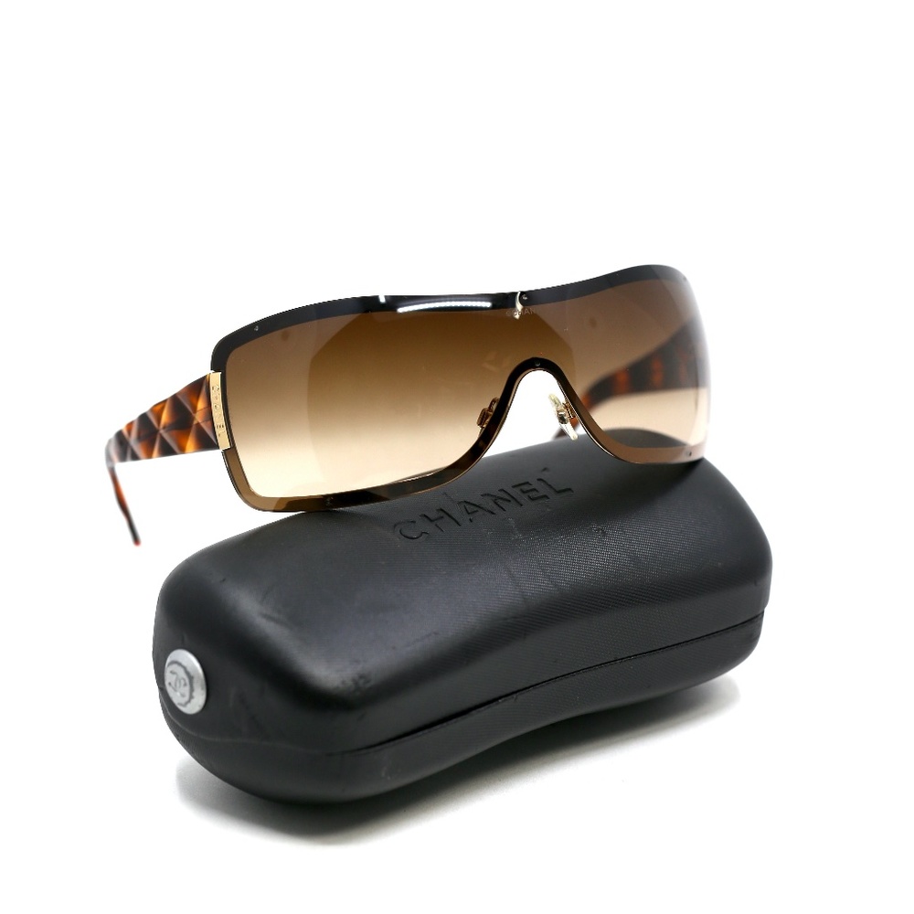 CHANEL Brown Gradient Sunglasses